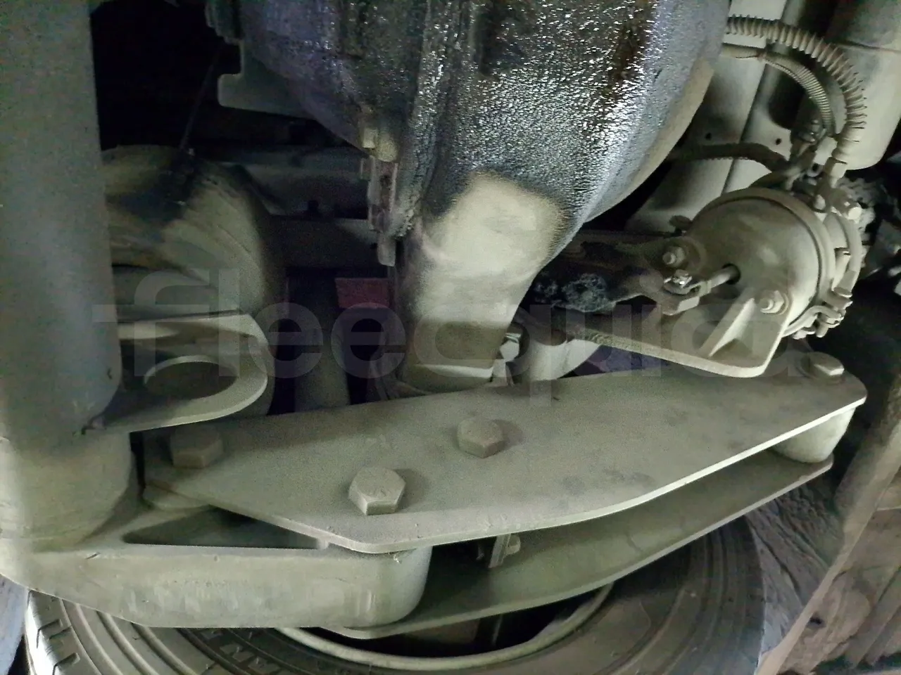 King Long XMQ6900 XIAMEN-EUR4-160Kw-8,995m - axel 2 leaf spring right