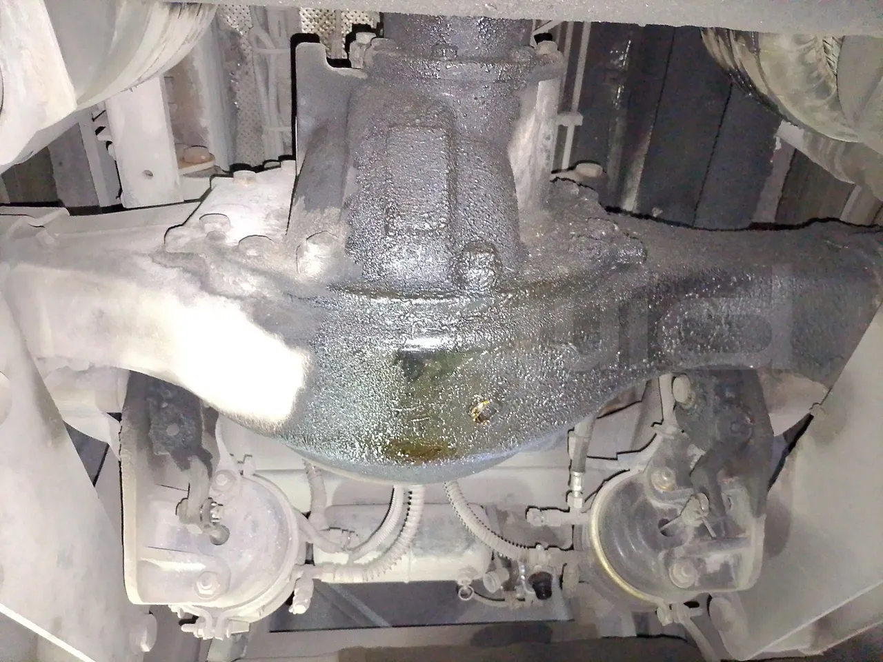 King Long XMQ6900 XIAMEN-EUR4-160Kw-8,995m - axle 3 left side