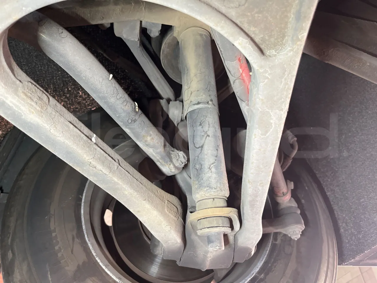 Irizar i6 AD2 I6 13.35- EUR6 - 320kW - 12.92m - front shock absorbers left