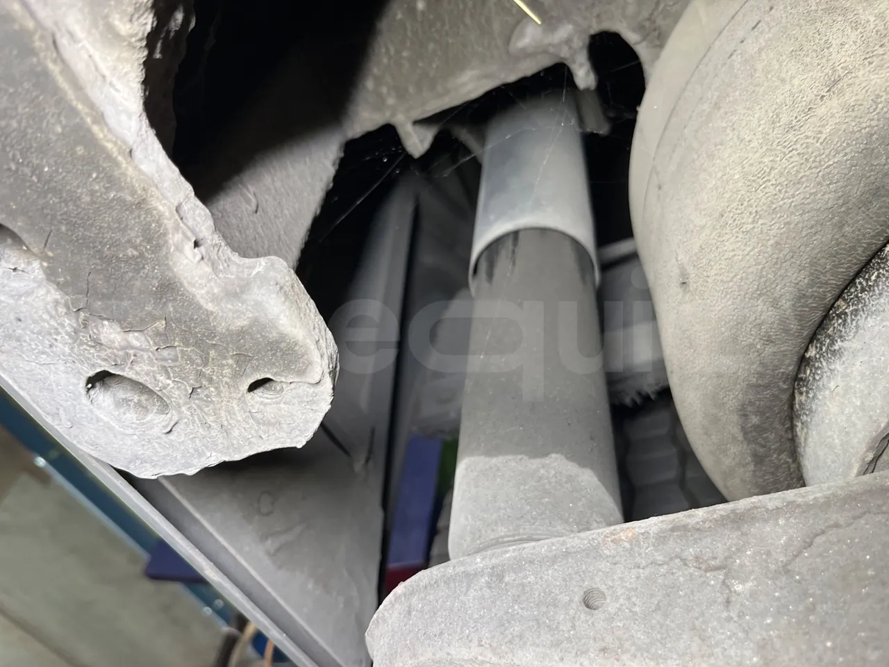 Irizar i6 AD2 I6 13.35- EUR6 - 320kW - 12.92m - axle 2 shock absorbers 1 right