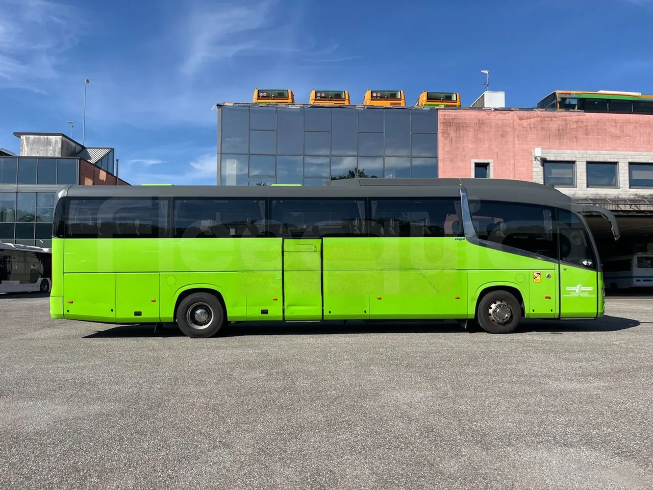 Irizar i6 AD2 I6 13.35- EUR6 - 320kW - 12.92m - right side doors closed