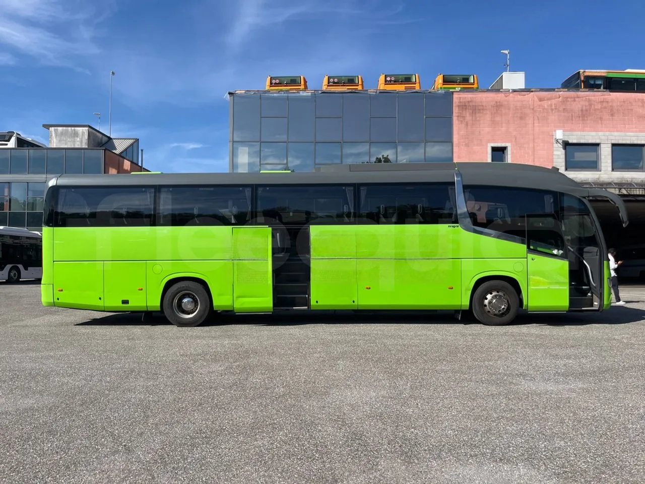 Irizar i6 AD2 I6 13.35- EUR6 - 320kW - 12.92m - right side doors open