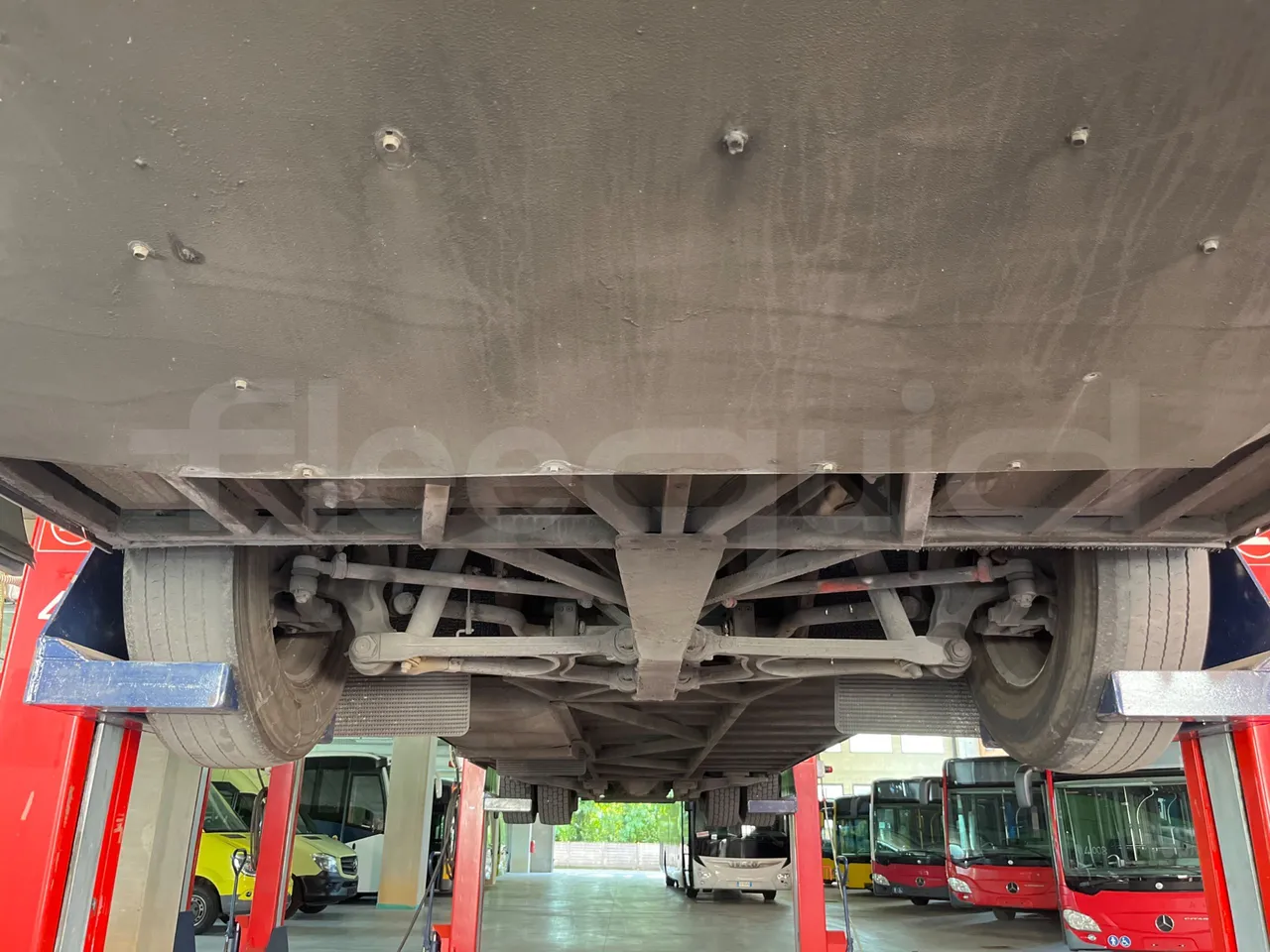 Irizar i6 AD2 I6 13.35- EUR6 - 320kW - 12.92m - front undercarriage from front