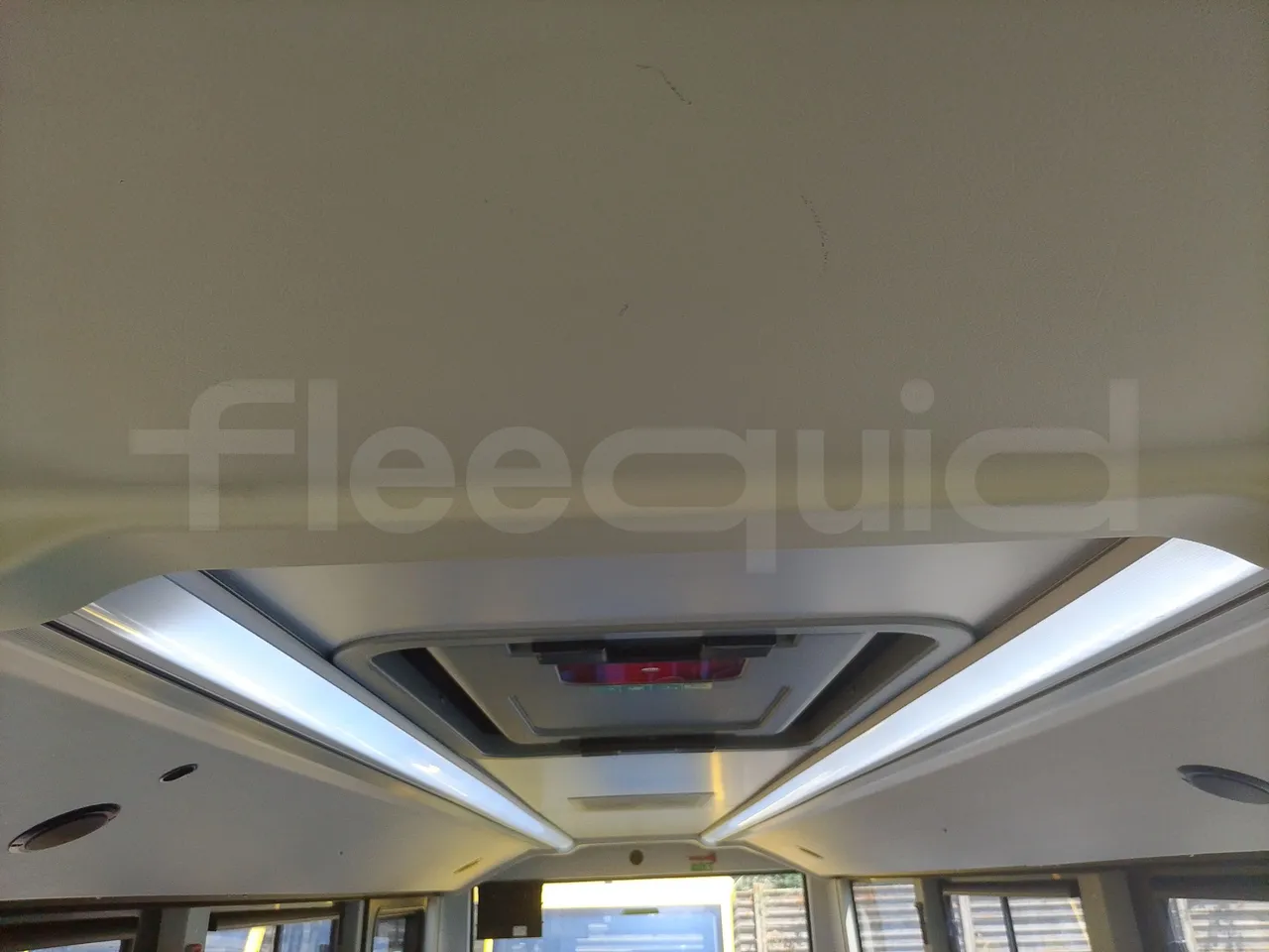 Iveco Indcar WGIVMY11 MOBI SCUOLABUS - EUR6 - 100Kw - 8,592m - overhead compartments photo