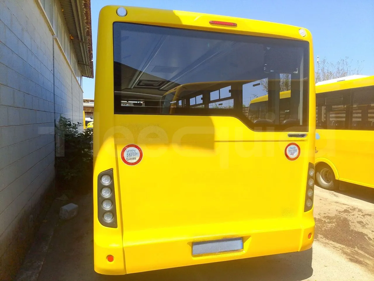 Iveco Indcar WGIVMY11 MOBI SCUOLABUS - EUR6 - 100Kw - 8,592m - rear hatch closed