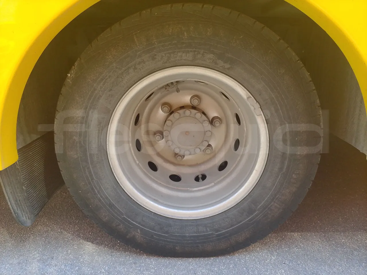 Iveco Indcar WGIVMY11 MOBI SCUOLABUS - EUR6 - 100Kw - 8,592m - rear left tire photo