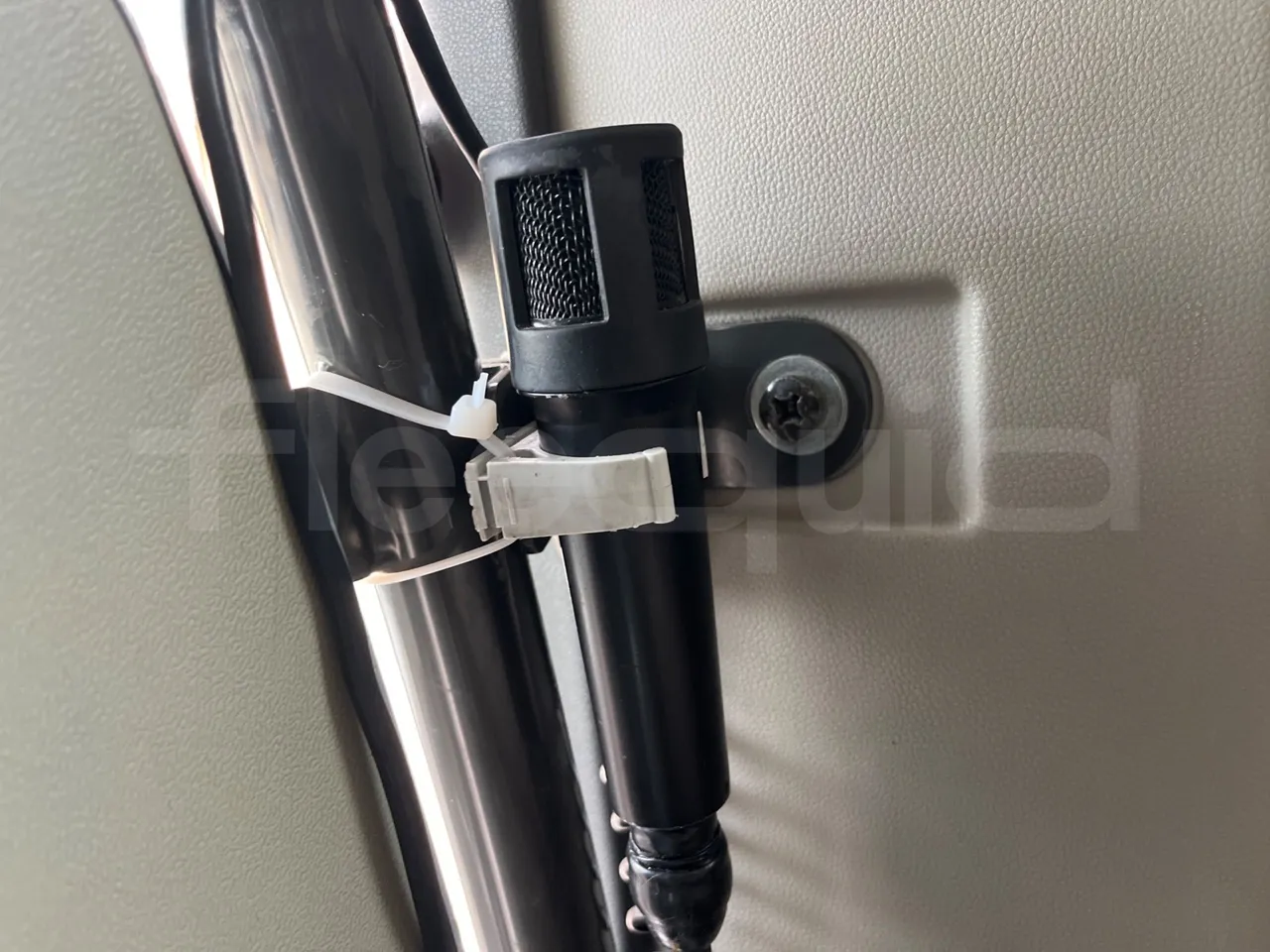 Vdl Futura FHD2129.410 -EUR5-300kW -12.875m - hostes microphone accessories photo