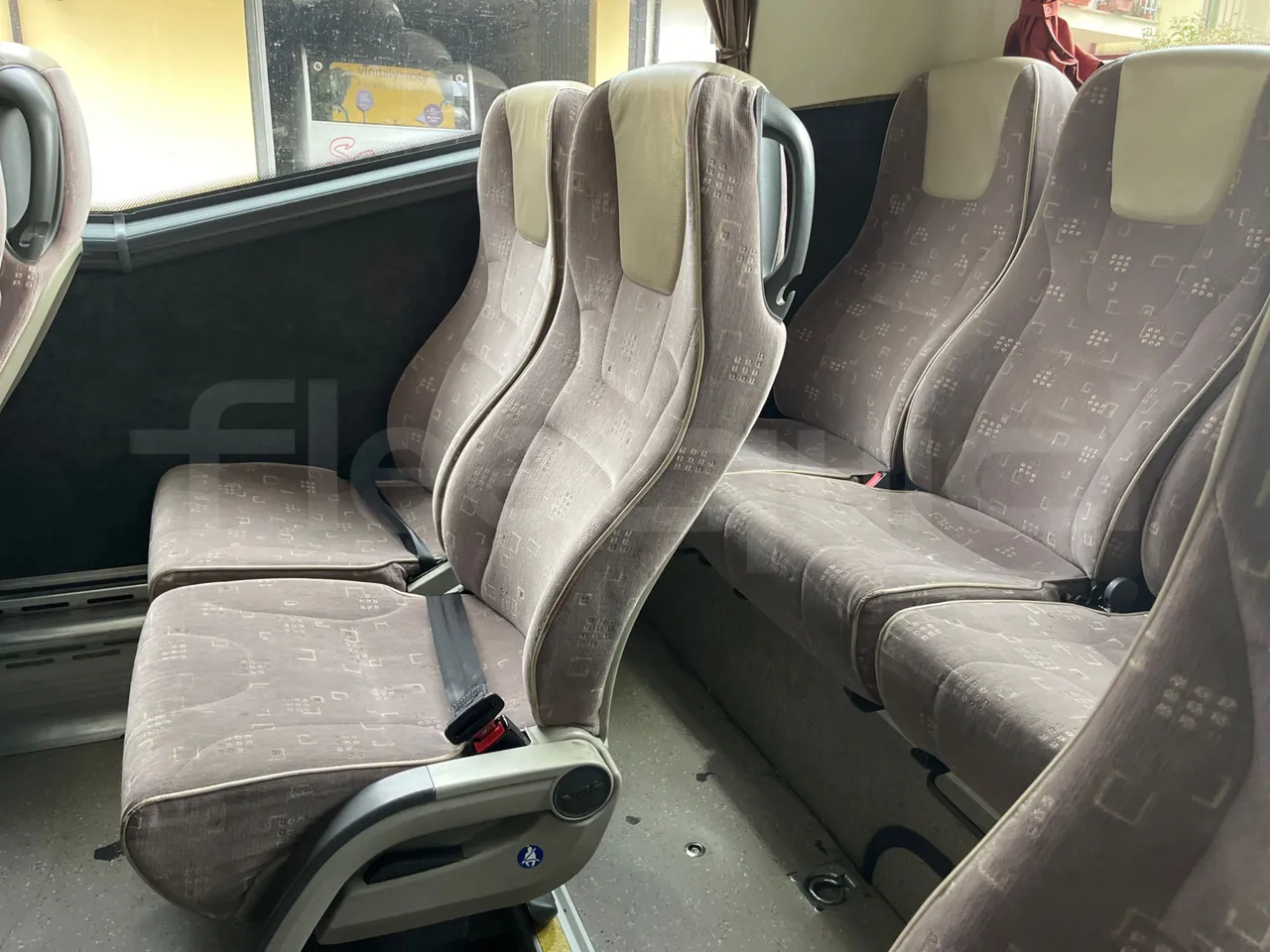 Vdl Futura FHD2129.410 -EUR5-300kW -12.875m - central seat safety belt