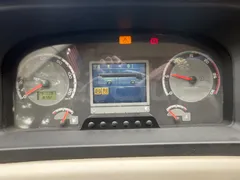 Vdl Futura FHD2129.410 -EUR5-300kW -12.875m - dashboard lights on