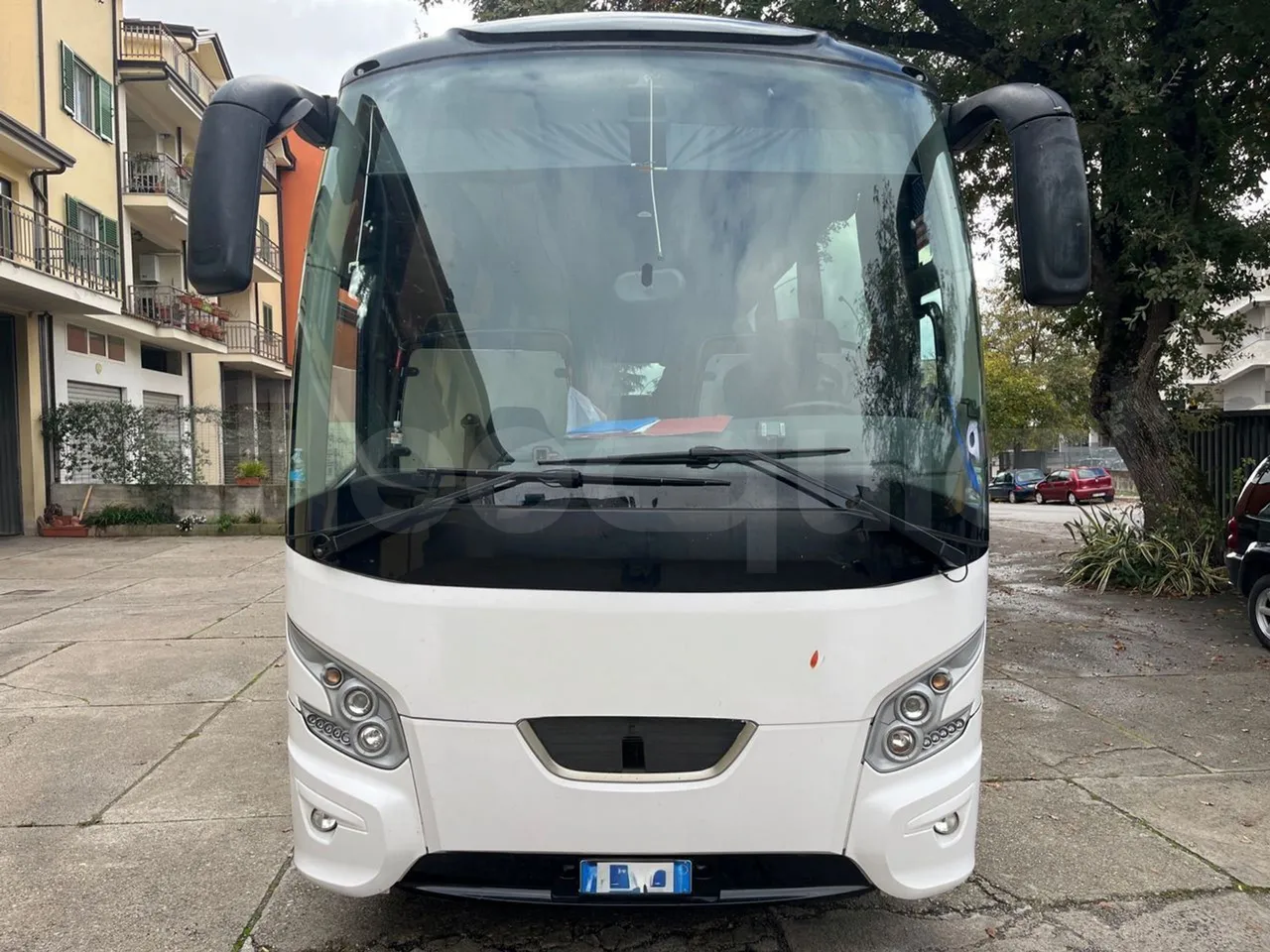 Vdl Futura FHD2129.410 -EUR5-300kW -12.875m - front photo