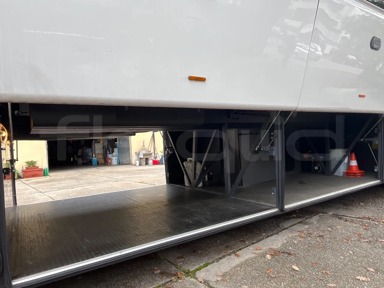 Vdl Futura FHD2129.410 -EUR5-300kW -12.875m - internal frame rust check