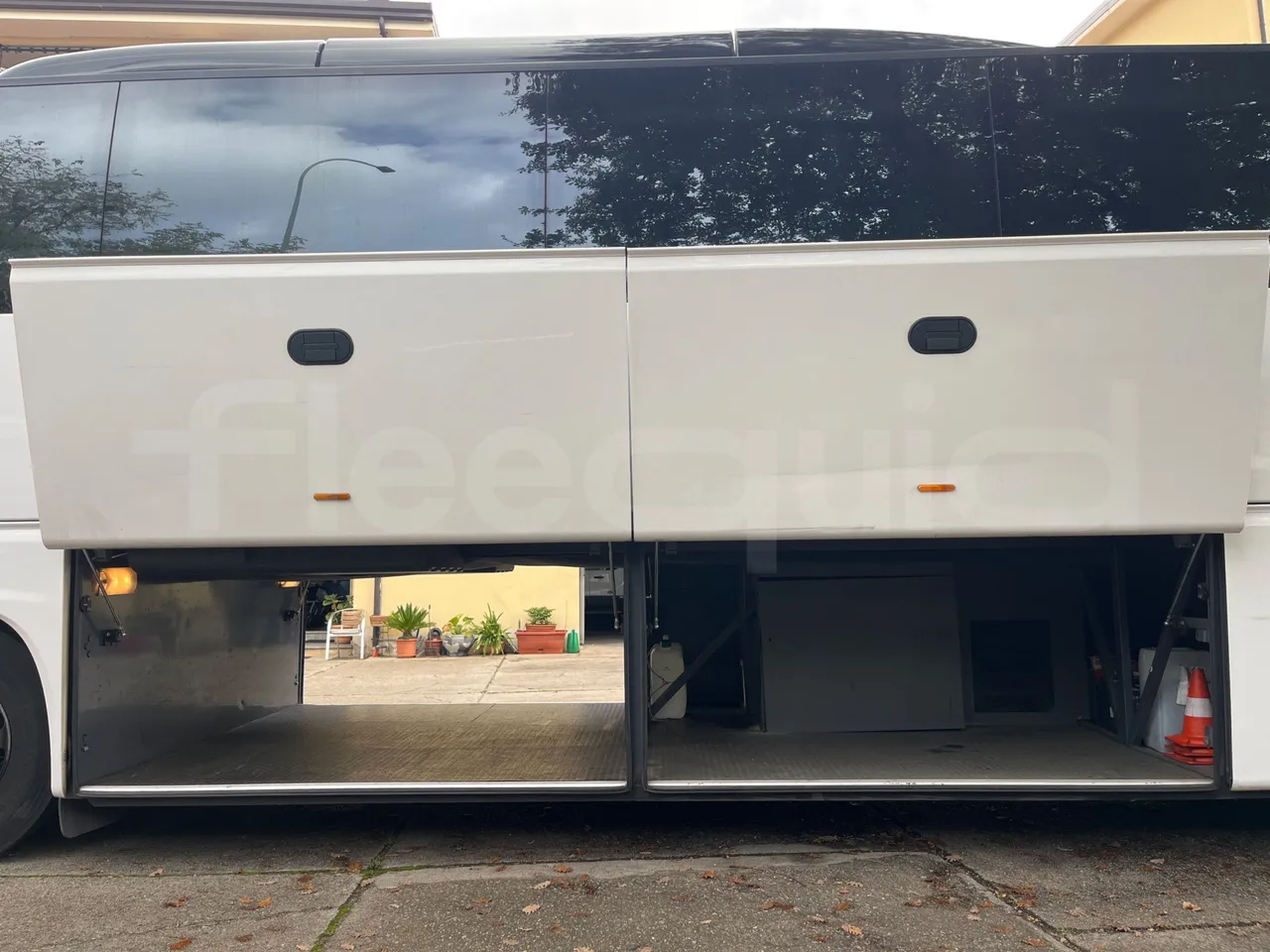 Vdl Futura FHD2129.410 -EUR5-300kW -12.875m - luggage rack photo