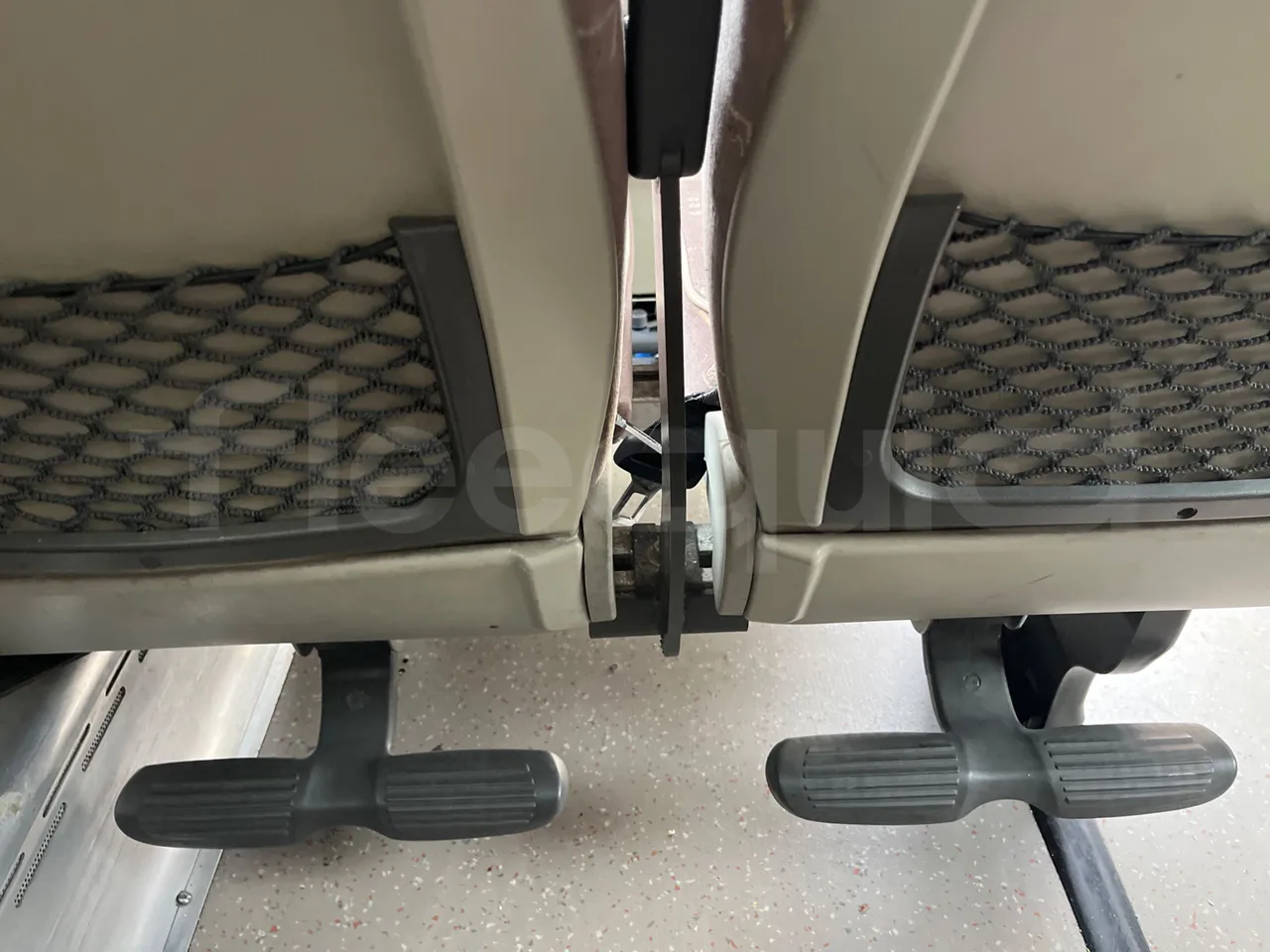 Vdl Futura FHD2129.410 -EUR5-300kW -12.875m - power outlets detail