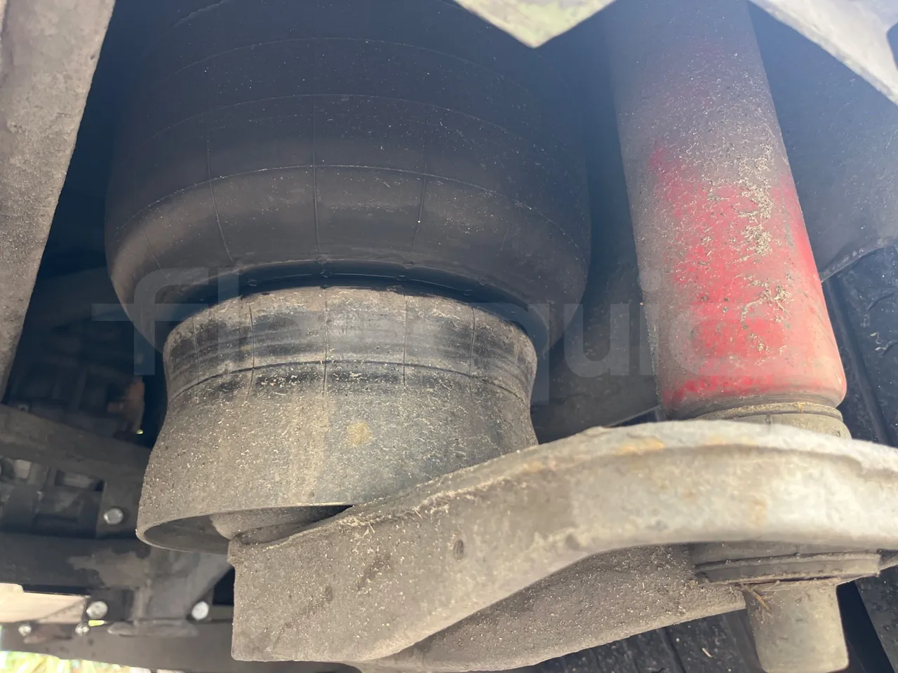 Vdl Futura FHD2129.410 -EUR5-300kW -12.875m - axle 2 shock absorbers 2 left