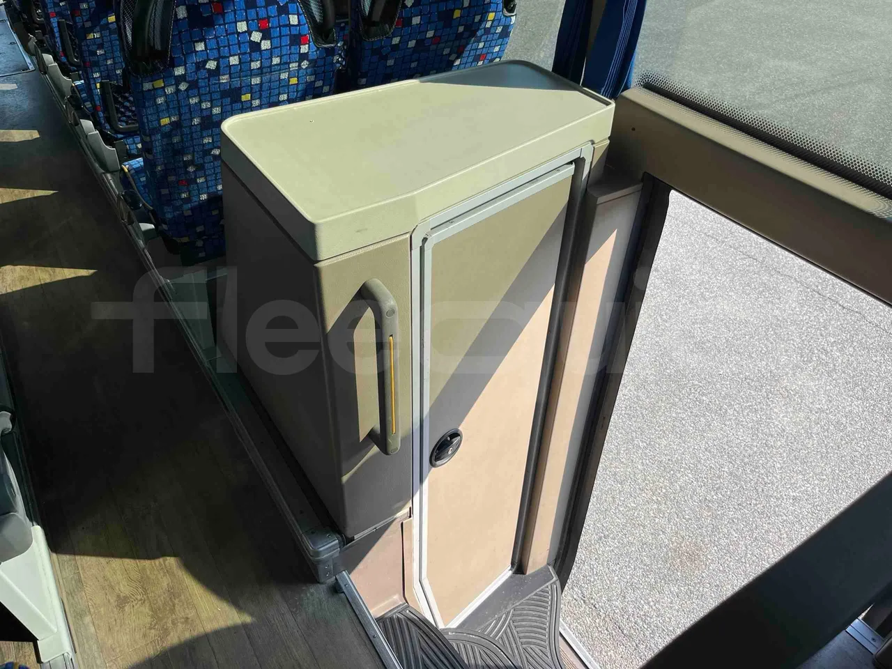 Iveco Magelys - toilette accessories photo