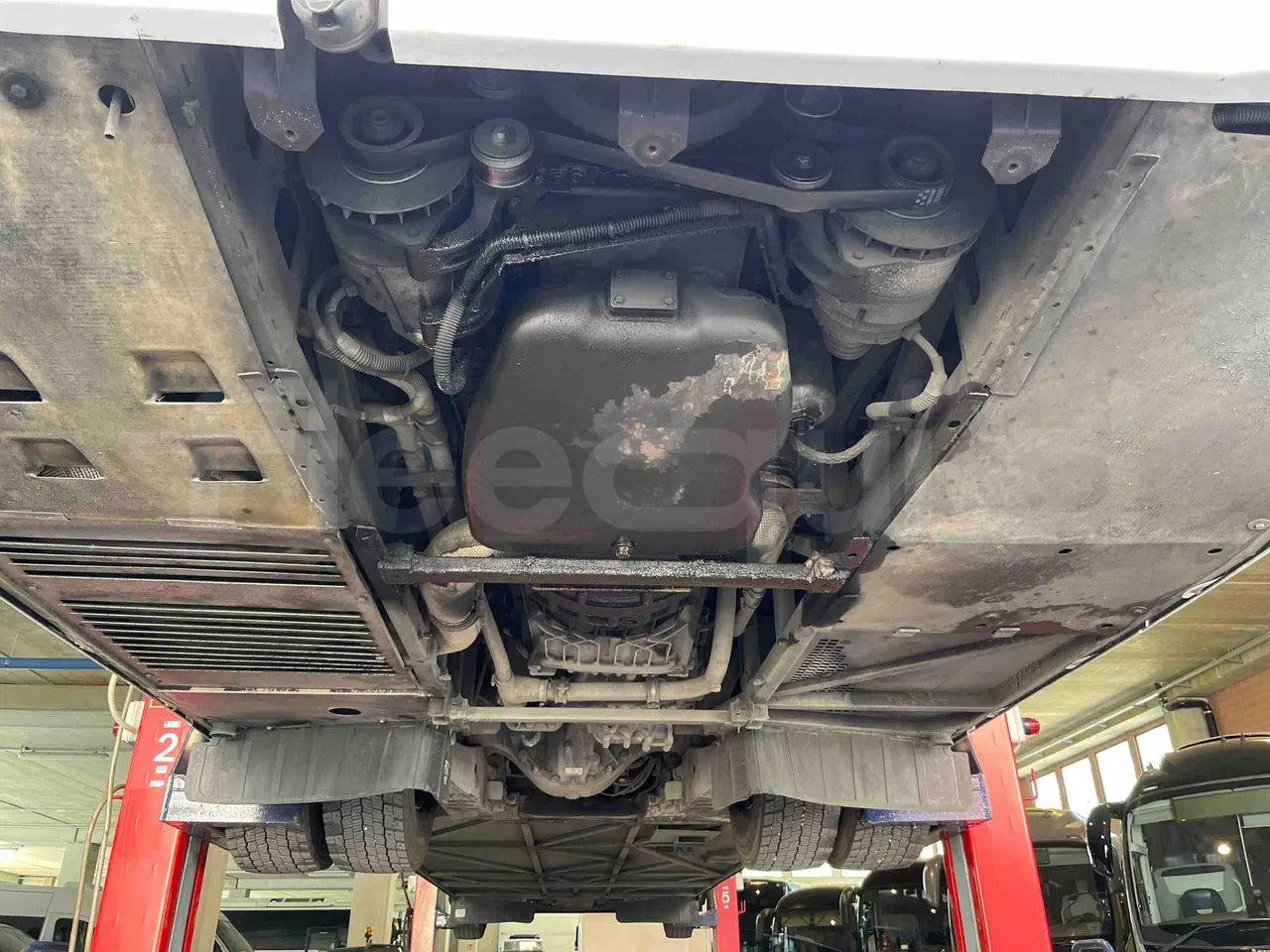 Iveco Magelys - bellows turntable (18m)