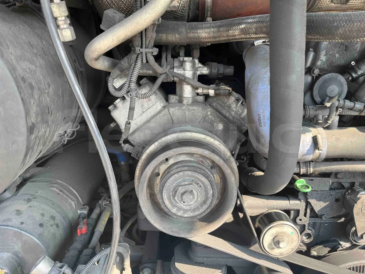 Iveco Magelys - air conditioning compressor