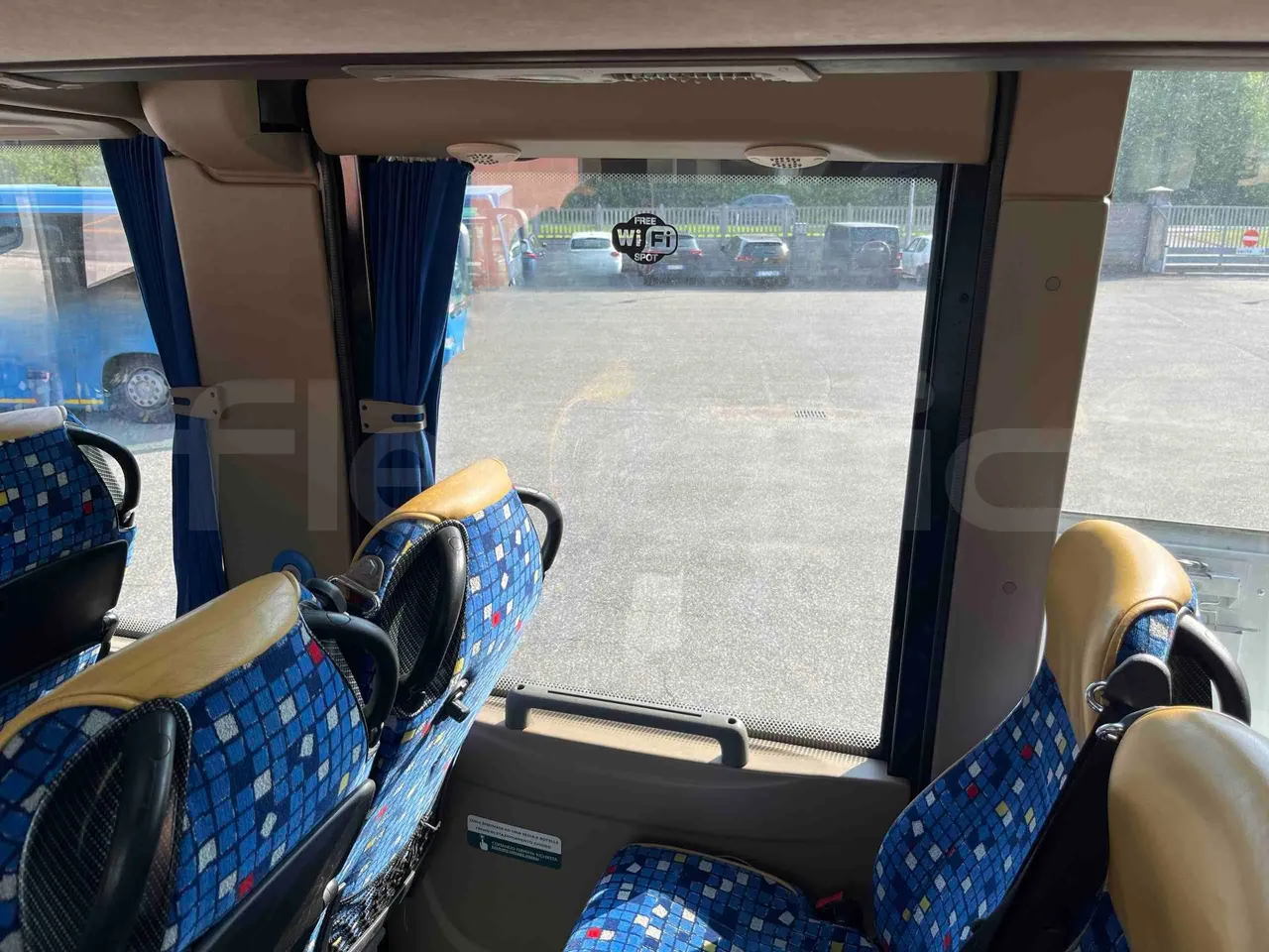 Iveco Magelys - disabled area photo