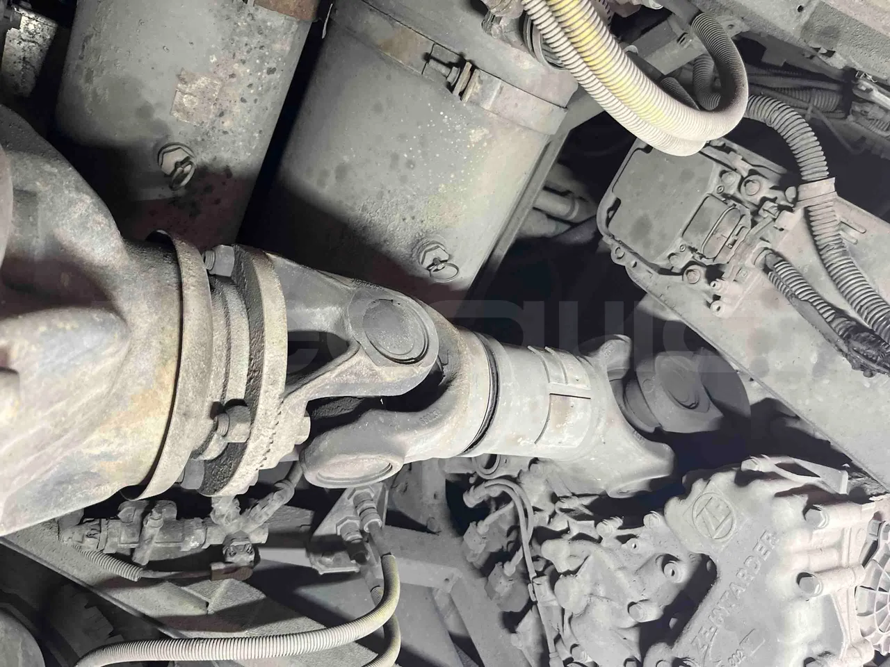 Iveco Magelys - driveshaft photo
