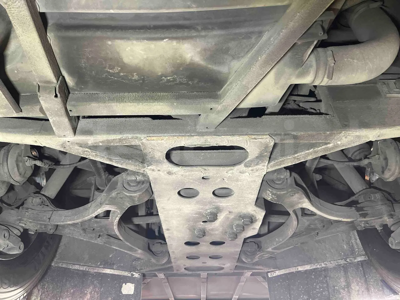 Iveco Magelys - front axle central