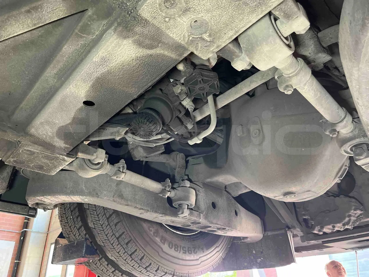 Iveco Magelys - axle 3 right side