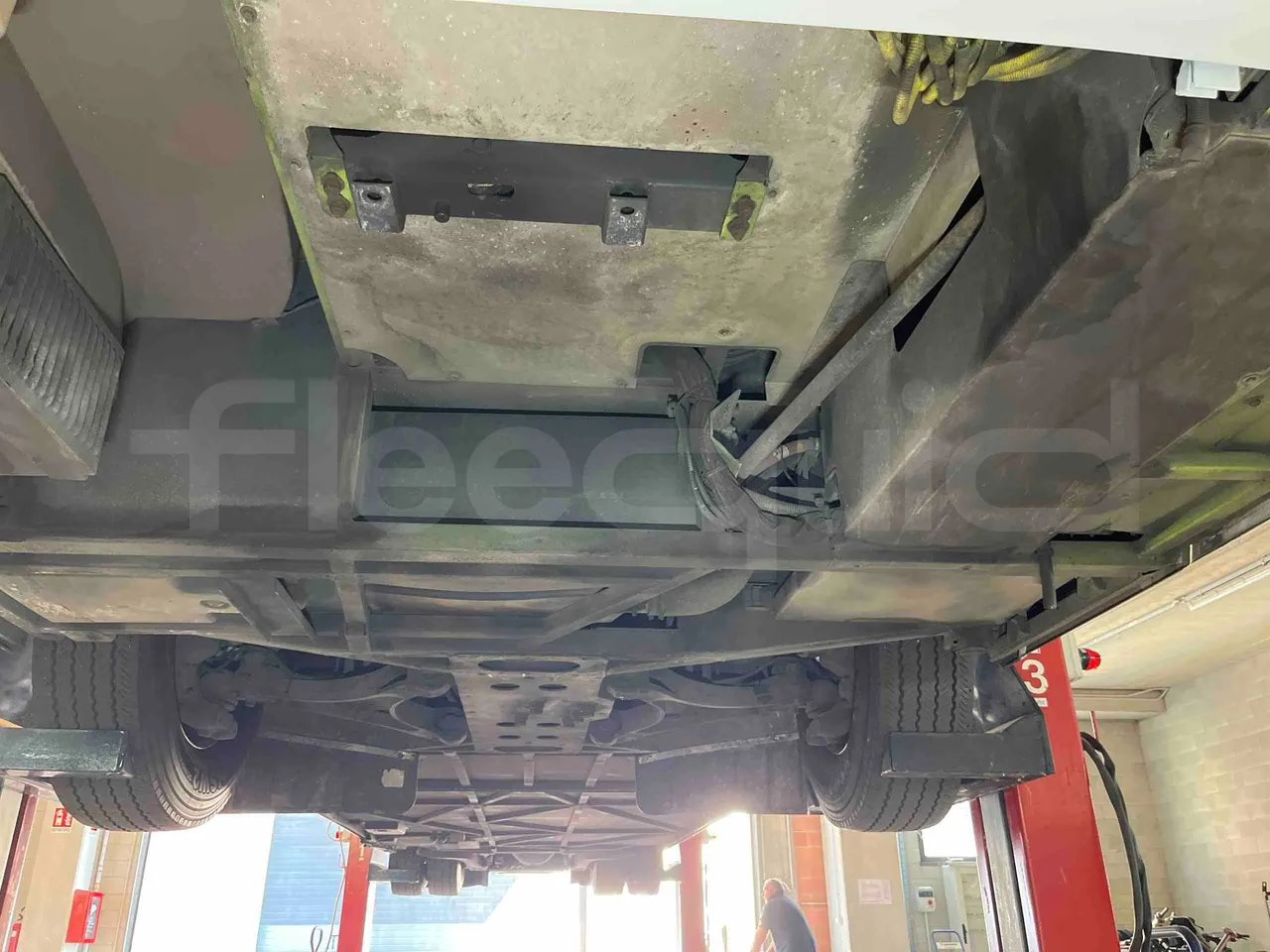 Iveco Magelys - front undercarriage from front