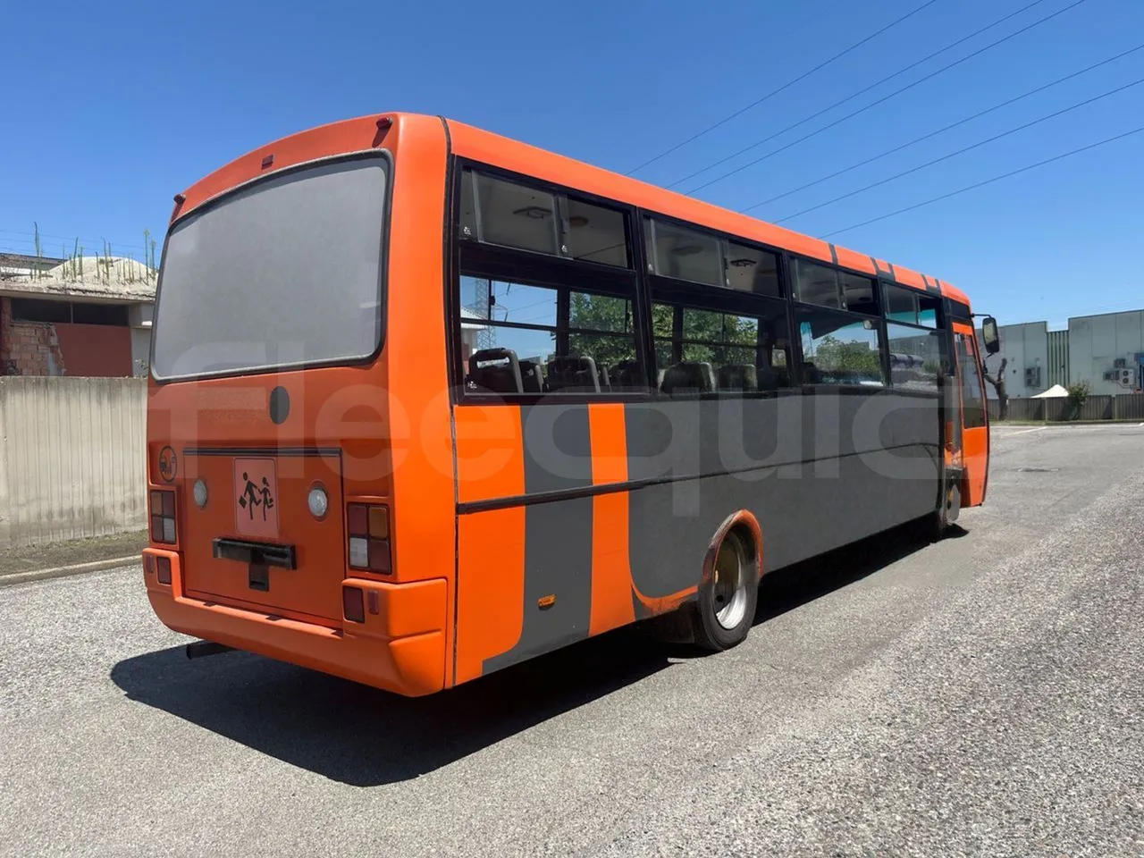 Iveco Cacciamali Tema161-2/ Euro 2 - 130 Kw - 9,195 Mt - 3/4 right rear doors closed