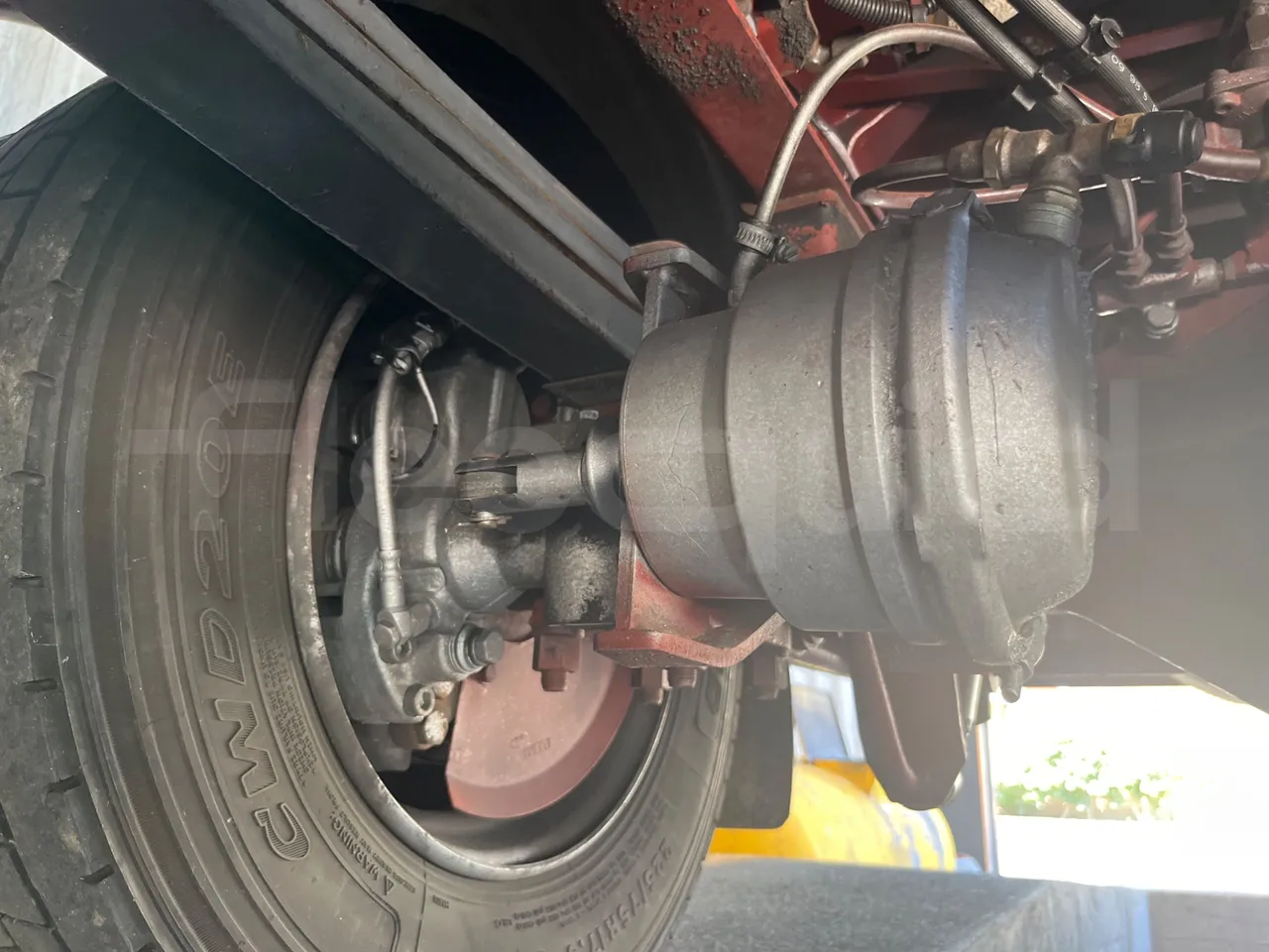 Iveco Cacciamali Tema161-2/ Euro 2 - 130 Kw - 9,195 Mt - axle 2 caliper brakes right