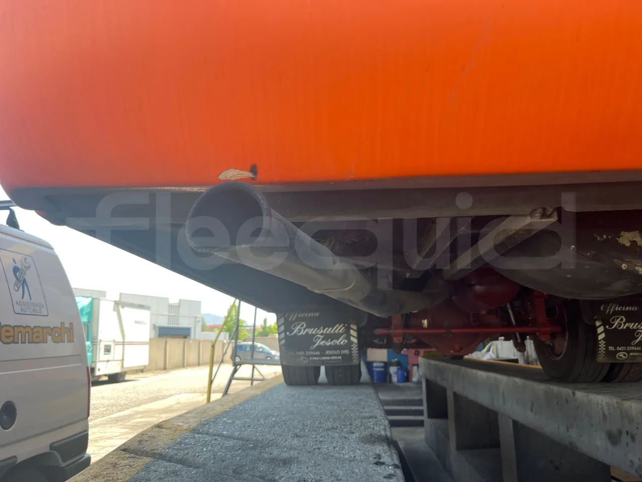 Iveco Cacciamali Tema161-2/ Euro 2 - 130 Kw - 9,195 Mt - exhaust photo