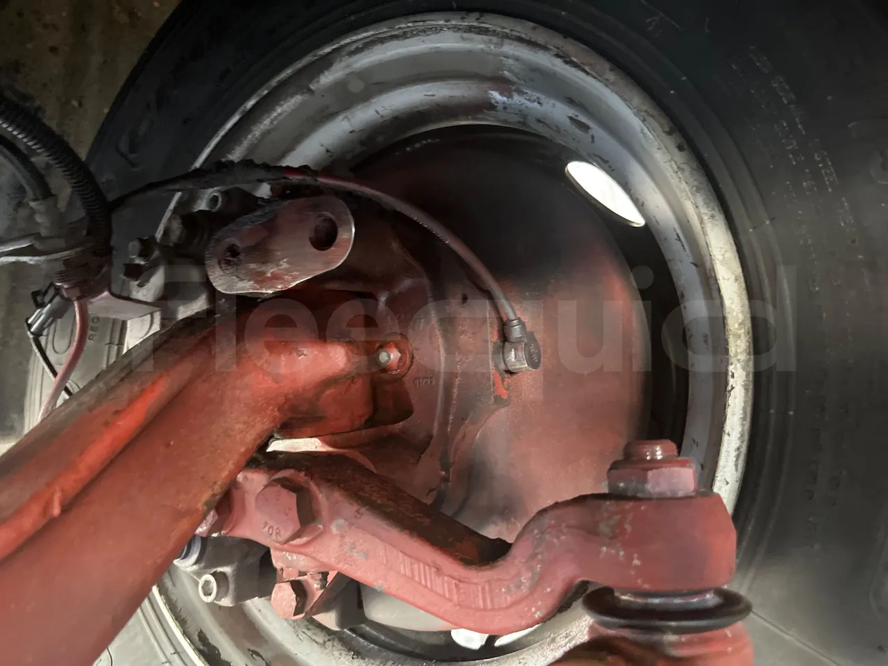 Iveco Cacciamali Tema161-2/ Euro 2 - 130 Kw - 9,195 Mt - front discs right