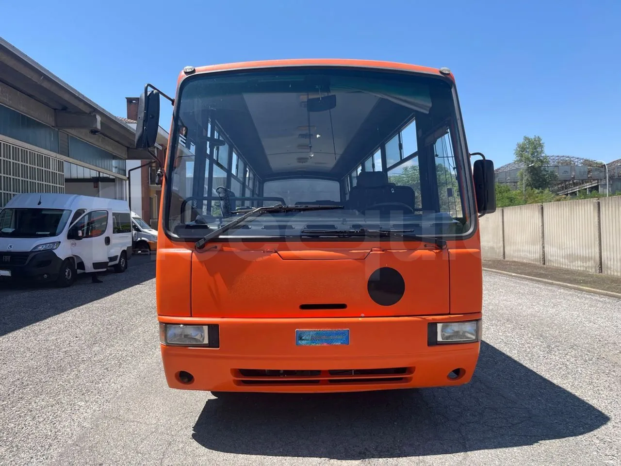 Iveco Cacciamali Tema161-2/ Euro 2 - 130 Kw - 9,195 Mt - front photo