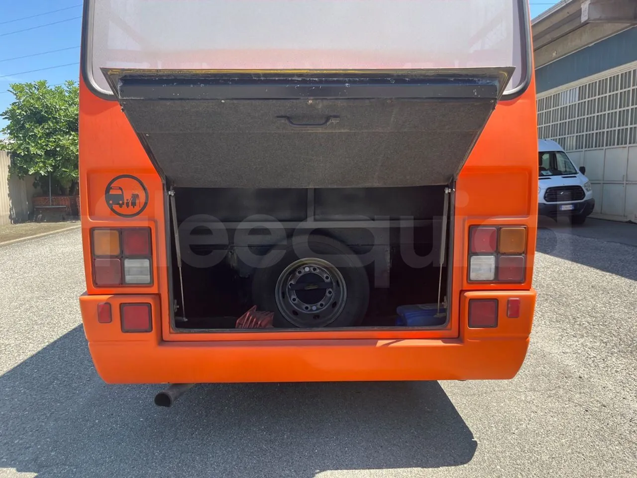 Iveco Cacciamali Tema161-2/ Euro 2 - 130 Kw - 9,195 Mt - luggage rack photo