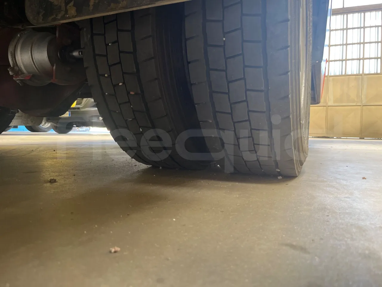 Iveco Cacciamali Tema161-2/ Euro 2 - 130 Kw - 9,195 Mt - tread condition second axle tires left