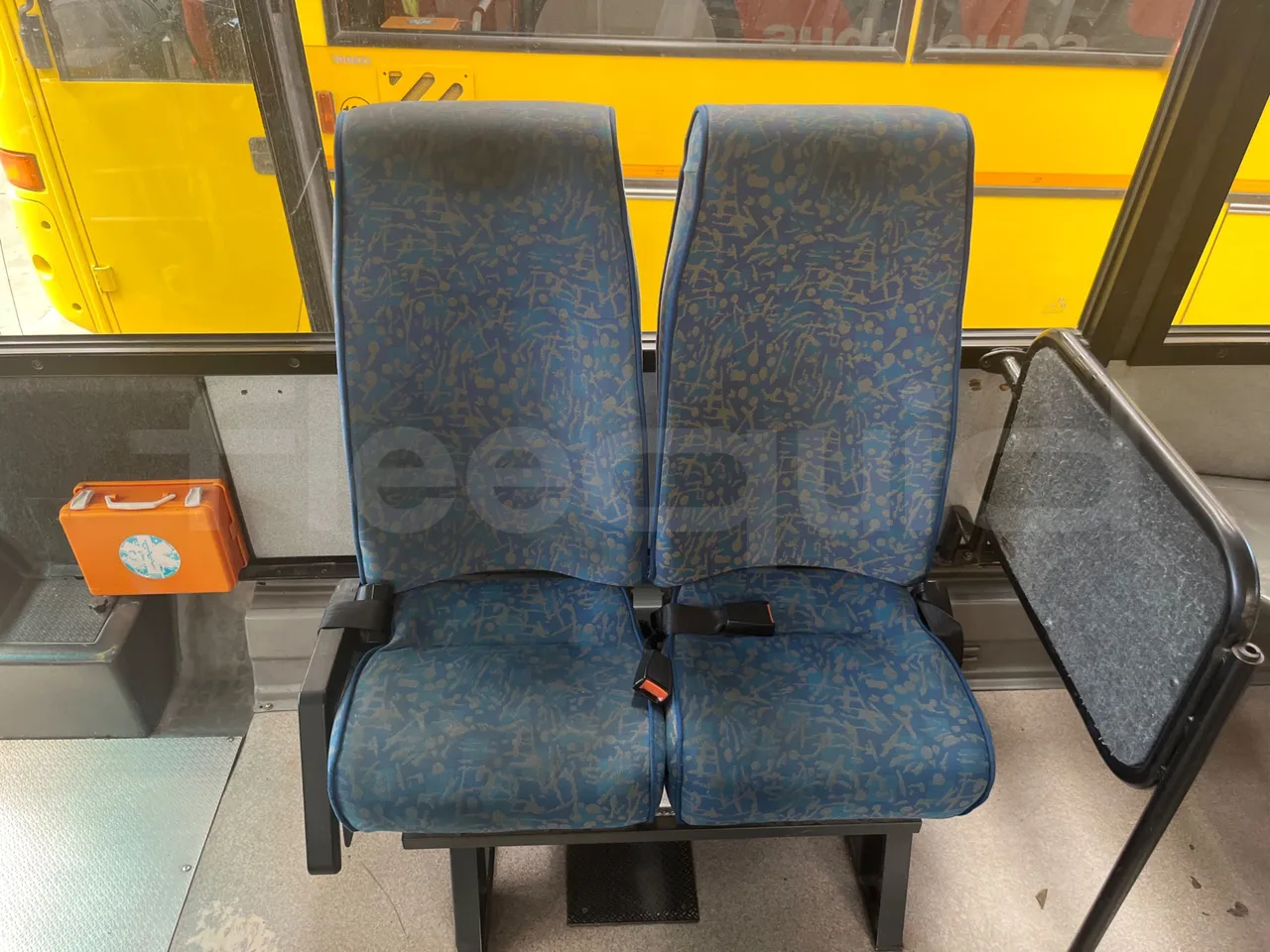 Iveco Cacciamali Tema161-2/ Euro 2 - 130 Kw - 9,195 Mt - hostess seat photo