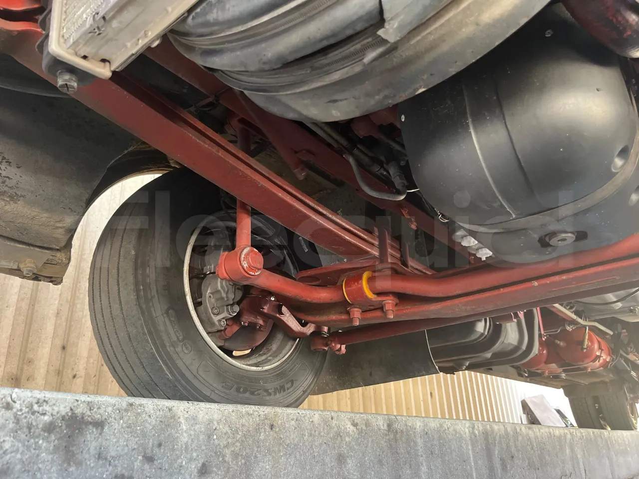 Iveco Cacciamali Tema161-2/ Euro 2 - 130 Kw - 9,195 Mt - front axle right side