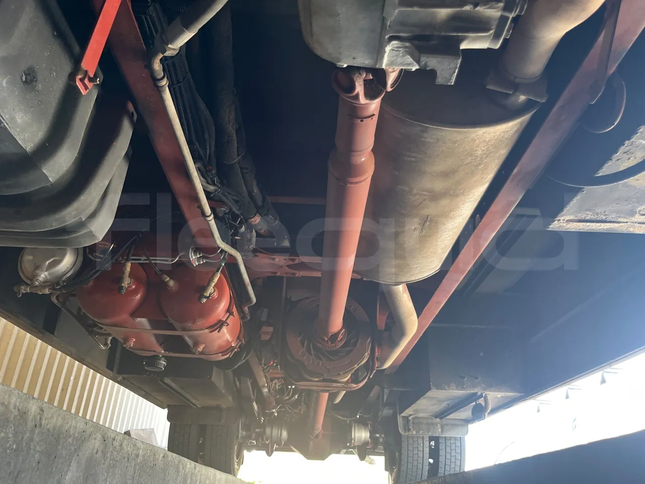 Iveco Cacciamali Tema161-2/ Euro 2 - 130 Kw - 9,195 Mt - central undercarriage photo