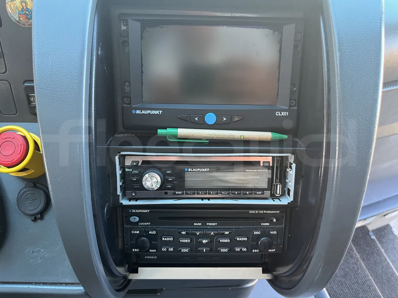 Setra S415 - Radio