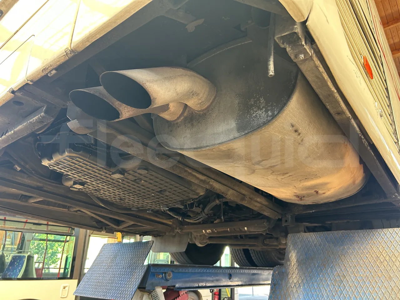Setra S415 - Exhaust