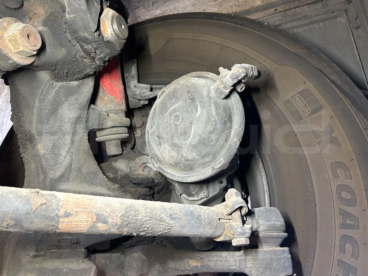 Setra S415 - First Axle Brake Calipers Left Side