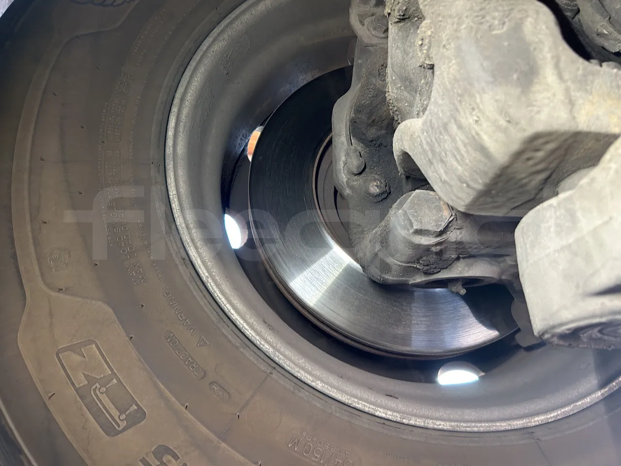 Setra S415 - First Axle Discs Left Side