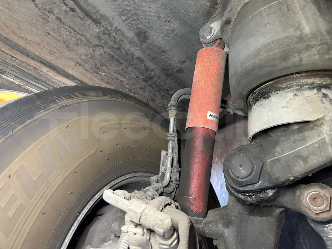 Setra S415 - First Axle Shock Absorbers Right Side