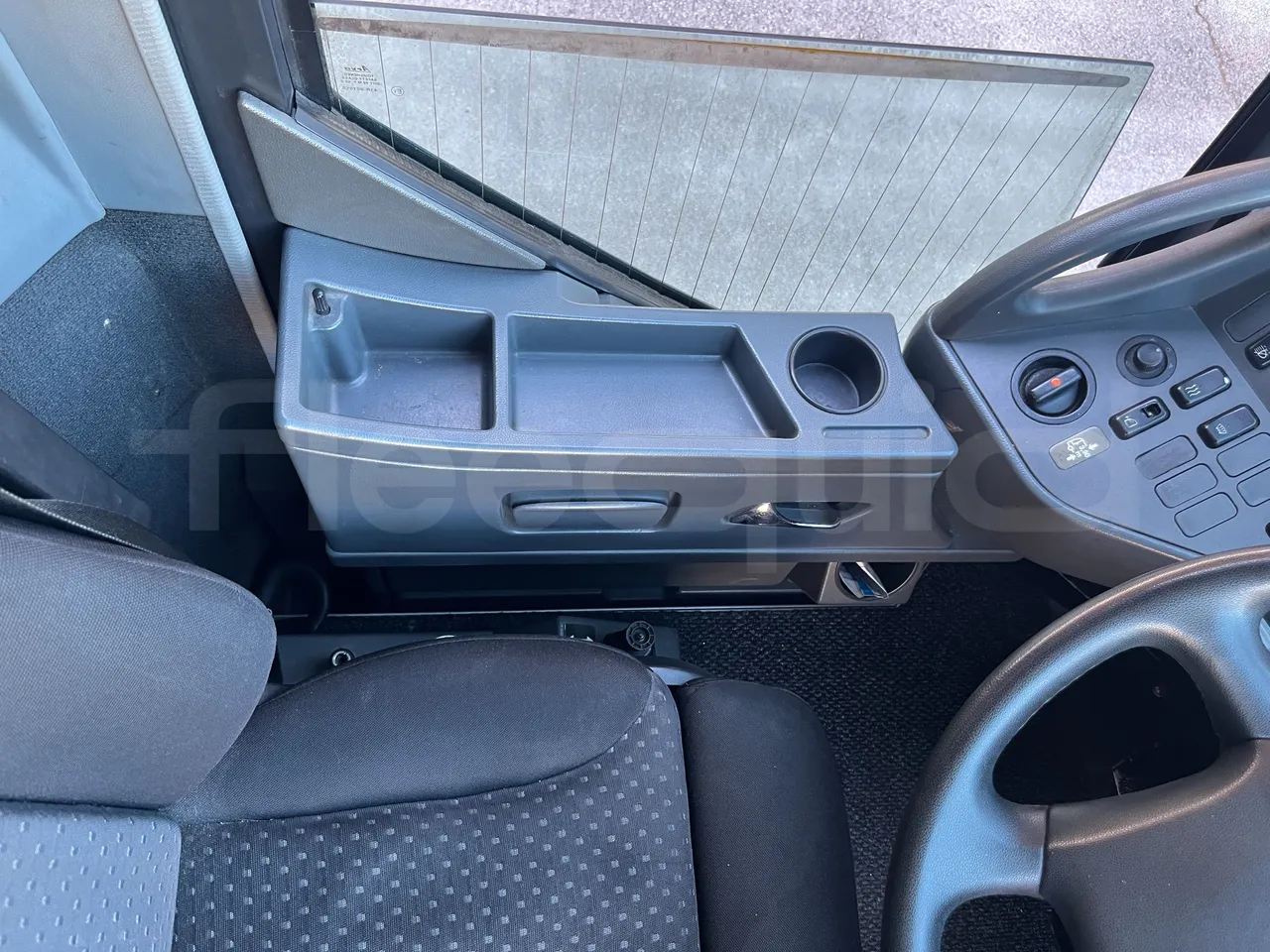 Setra S415 - Onboard Device 3 Left Side