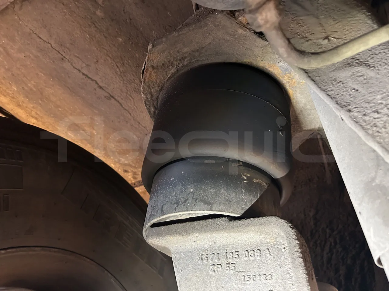 Setra S415 - Third Axle First Air Springs Right Side