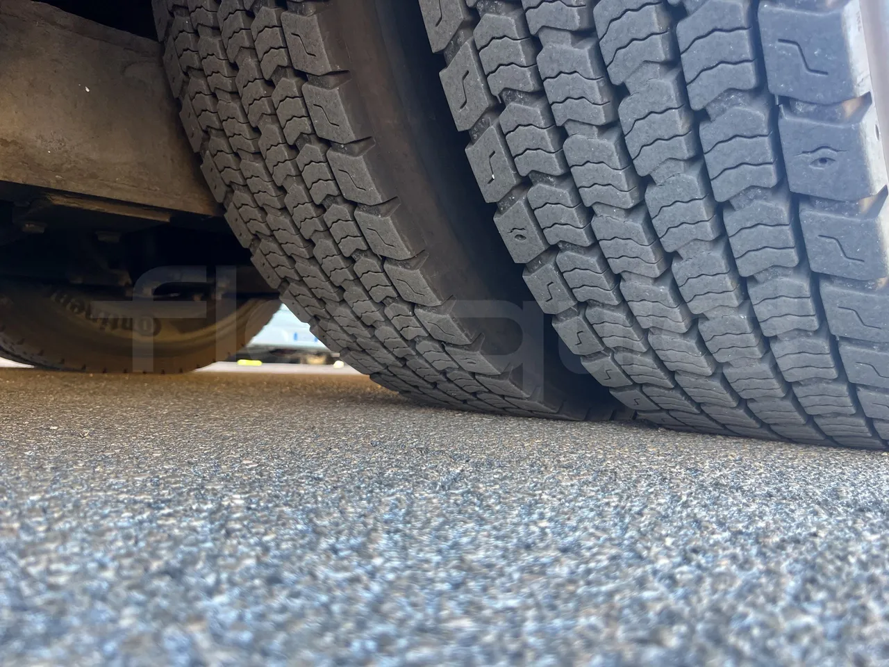 Setra S415 - Second Axle Right Side: Tyre Tread