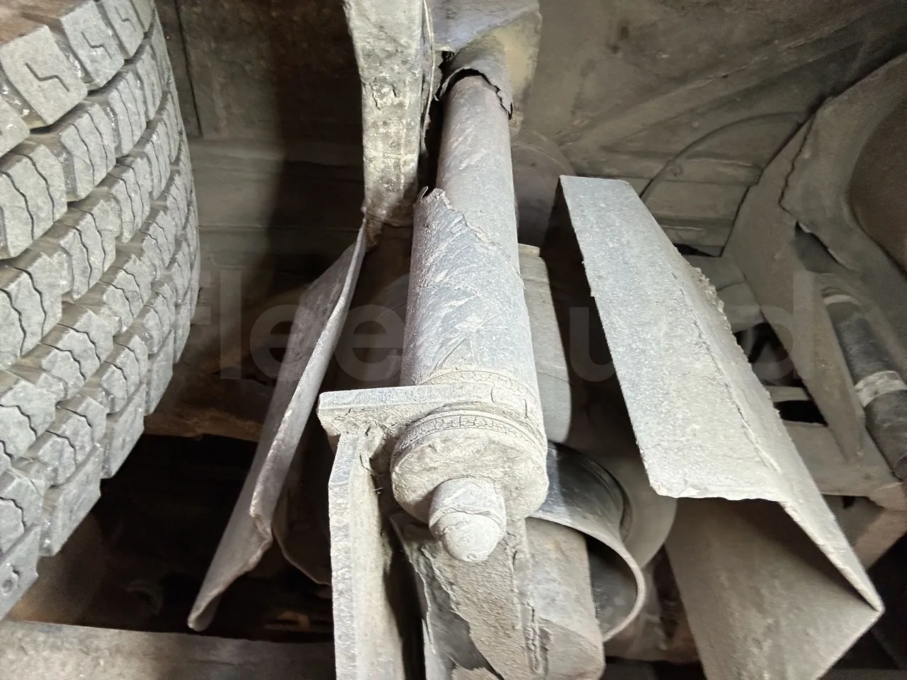 Setra S415 - Second Axle Second Shock Absorbers Left Side