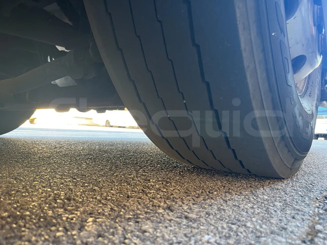 Setra S415 - Third Axle Left Side: Tyre Tread