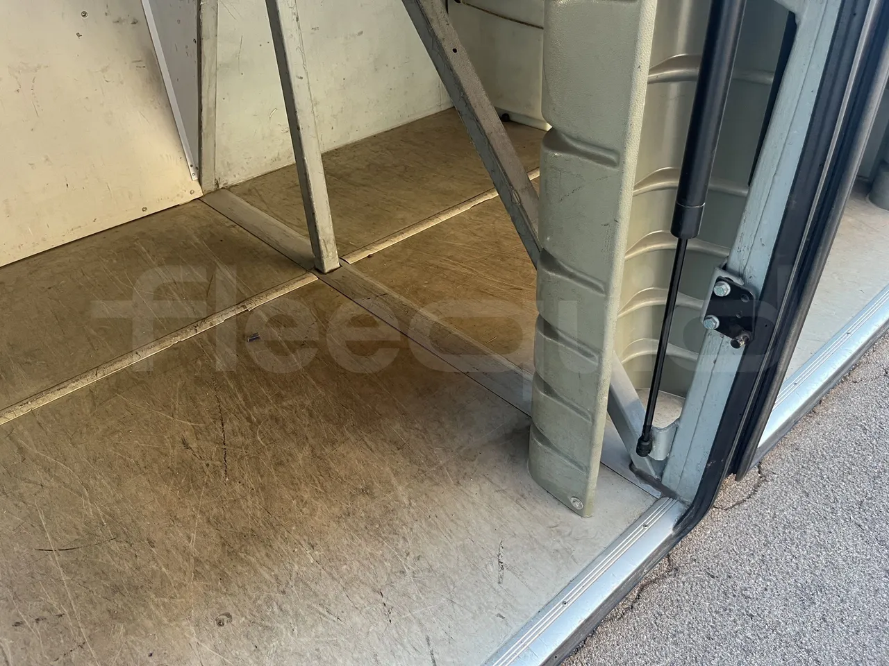 Setra S415 - Luggage Under Carpet Photo