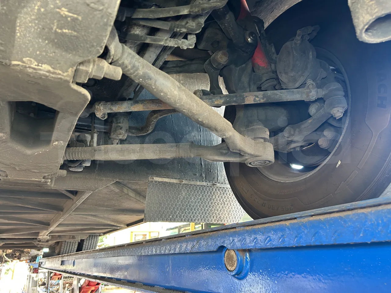 Setra S415 - First Axle Left Side