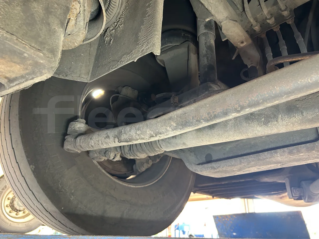 Setra S415 - Third Axle Right Side