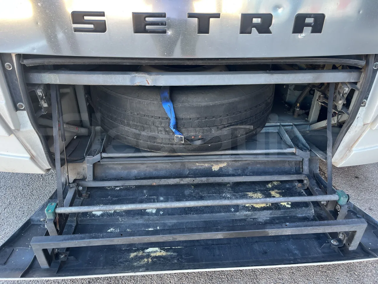 Setra S415 - Spare Tyre